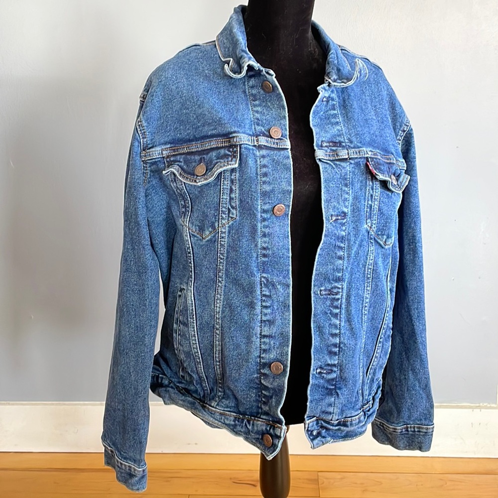 Levi Strauss Jean Jacket size L Unisex